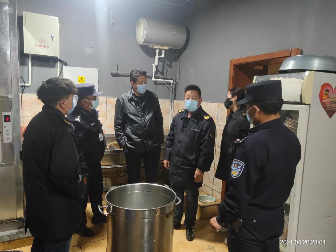 西藏火鍋店2家營業(yè)執(zhí)照被吊銷、2家立案調(diào)查、5家停業(yè)整頓